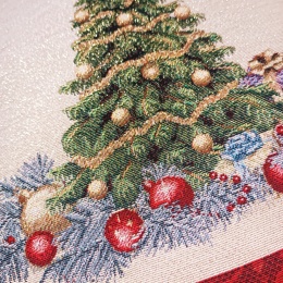 Poszewka gobelinowa święta prztykana złotą nitką 45x45